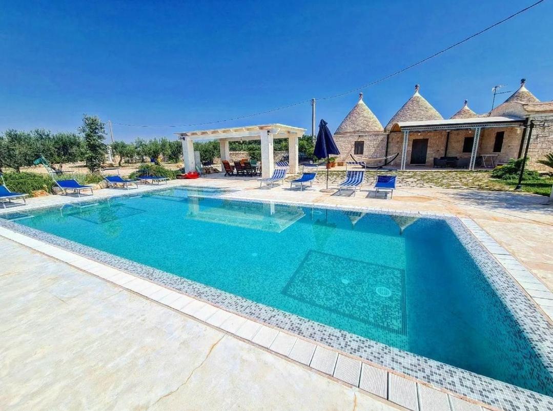 הוילה מרטינה פרנקה Trulli Pax Animi מראה חיצוני תמונה